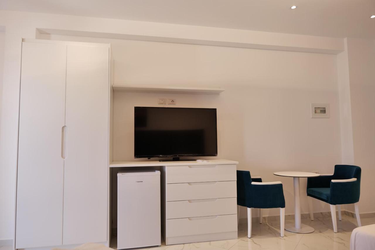 Lumi Hotel Σαράντα Εξωτερικό φωτογραφία